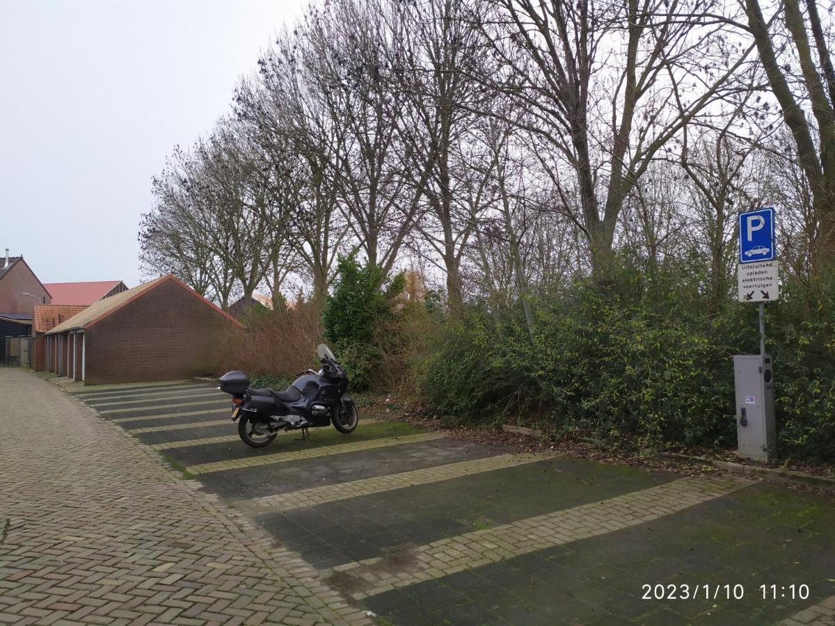 Vila The Cosy Little House With The Sundial Stavenisse Exteriér fotografie